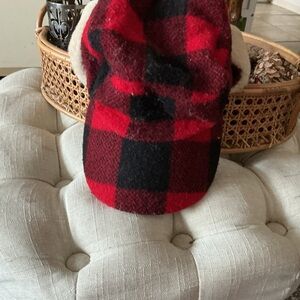 Roots Kids Red and Black Plaid Hat